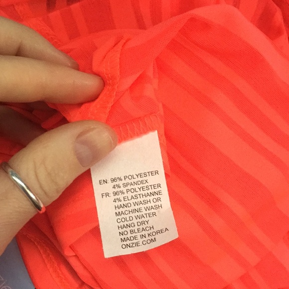 Onzie Open Cross Tank - Picture 4 of 4